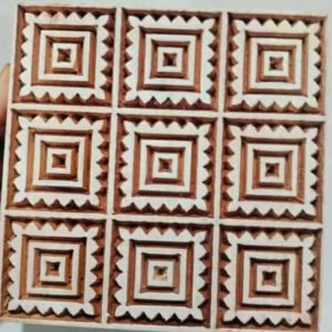 ব্লকের বডি ডাইস